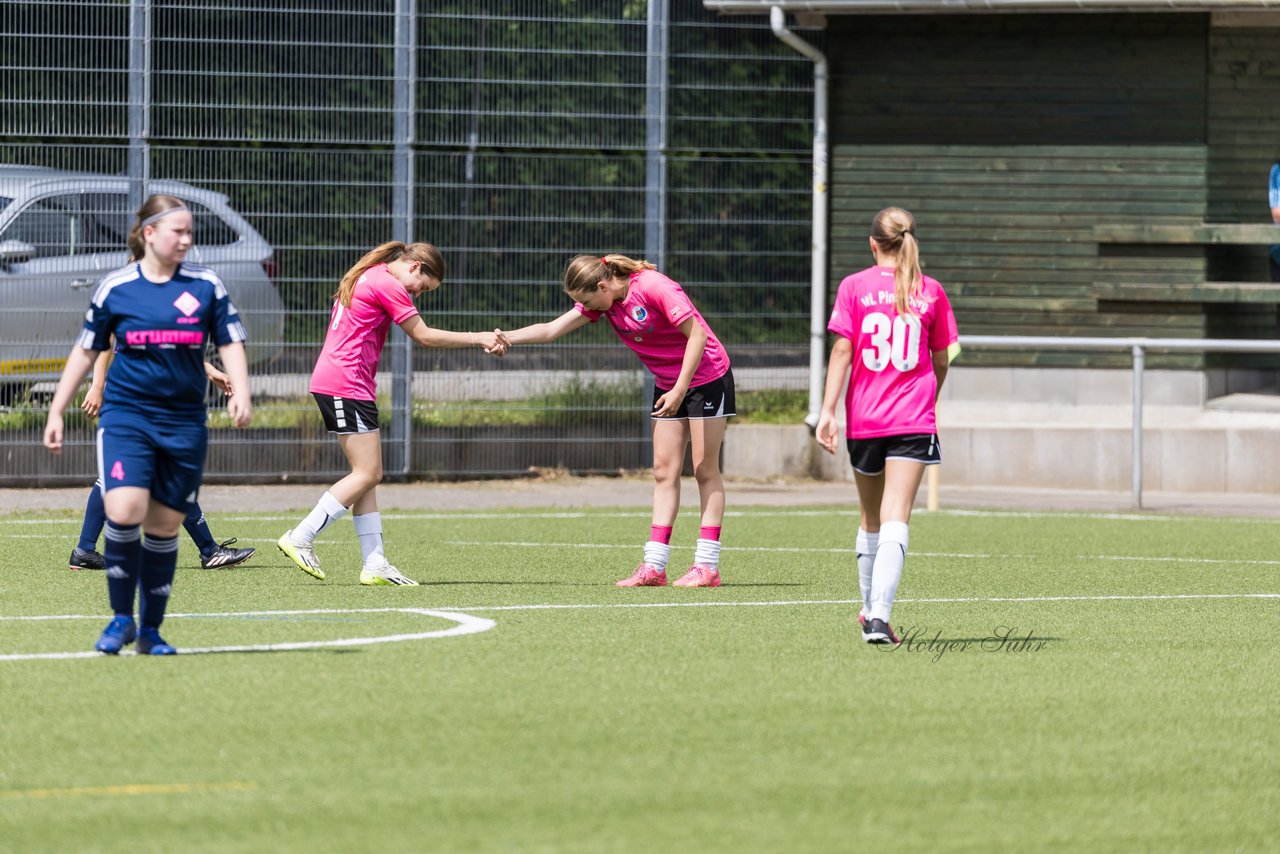 Bild 215 - wCJ Osterroenfelder TSV - VfL Pinneberg : Ergebnis: 0:15